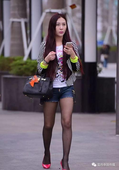 街拍丝袜脚微信,丝袜与脚部风采的微信街拍集锦
