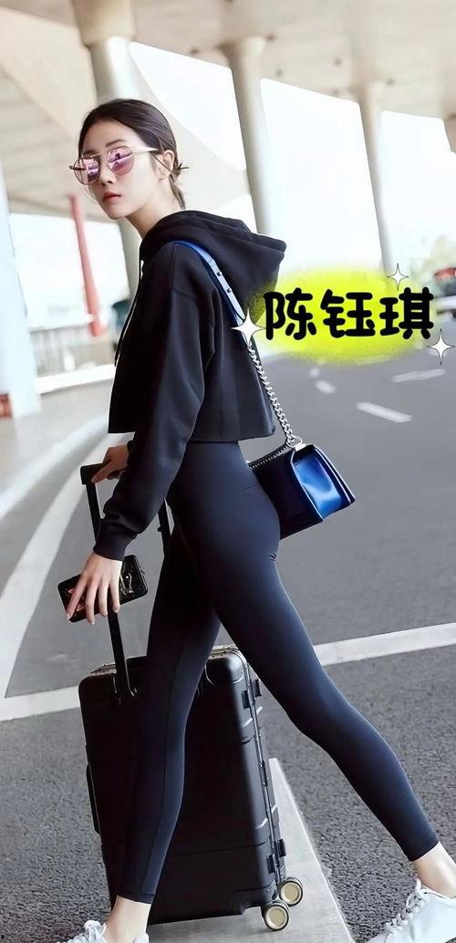 女明星紧身裤女装,女明星们的紧身裤风采演绎