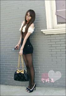 丝袜 中高艺 在线视频,揭秘网络红人的魅力瞬间